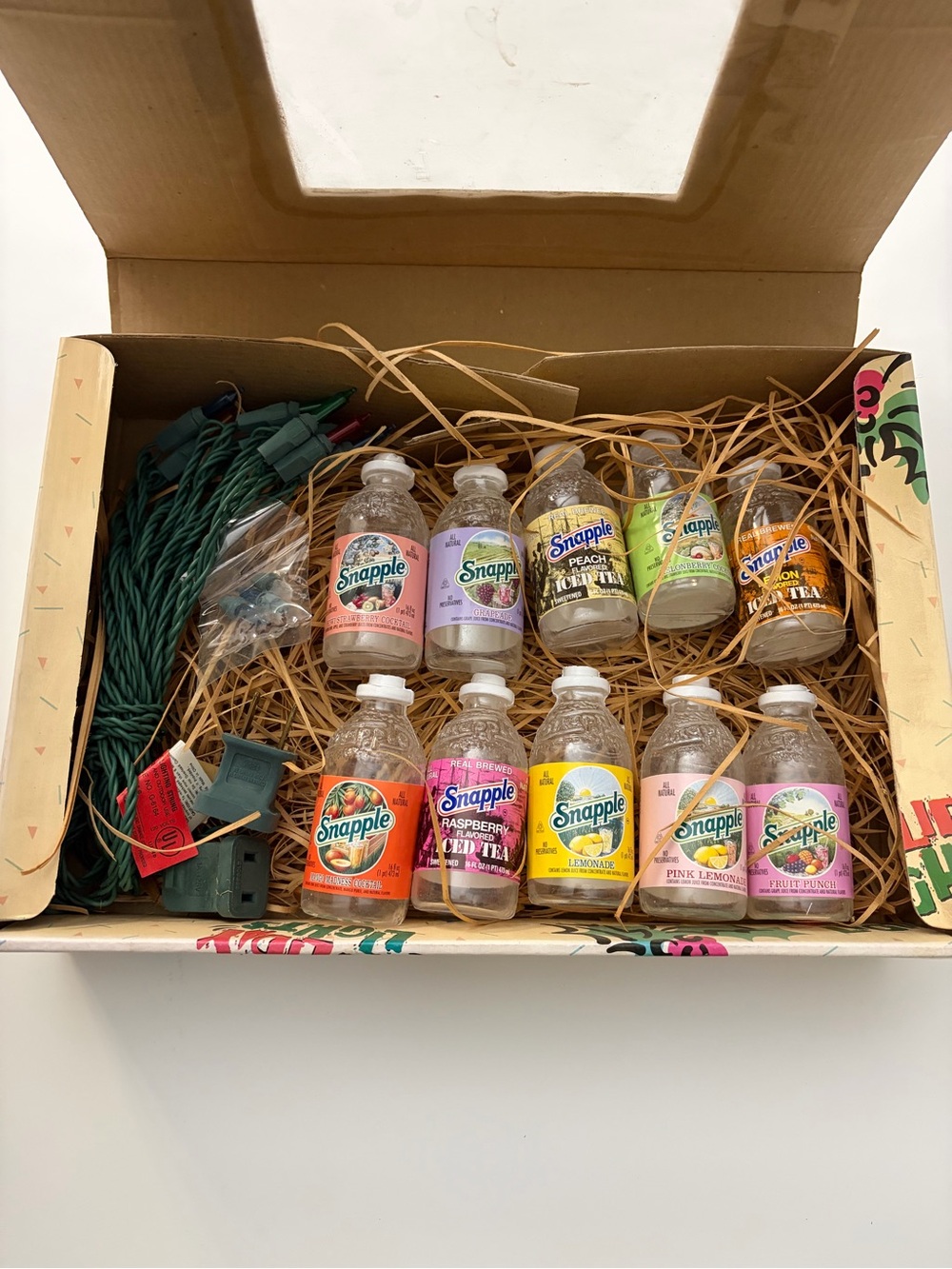 Vtg 1995 Snapple Holiday String Lights 14’ String of 10 Lights & Snapple Labels